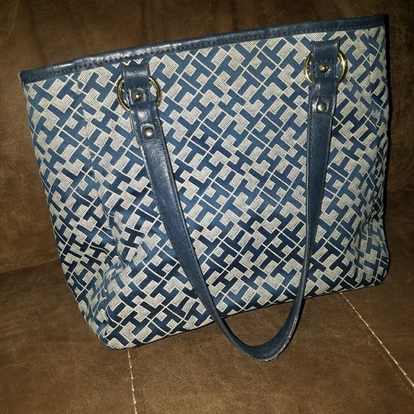 Purse - Picture 2 of 3